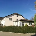 & Restaurant Bergfried 3* Saalfeld Saale