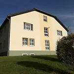 & Restaurant Bergfried 3* Saalfeld Saale