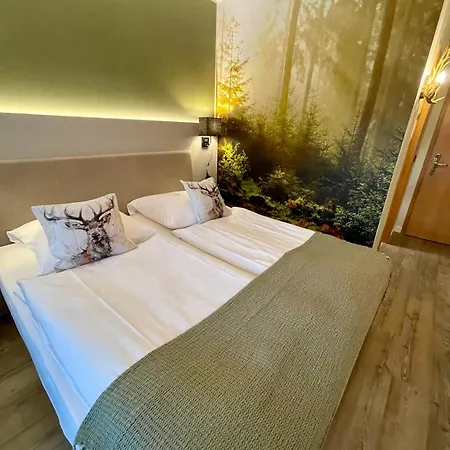 & Restaurant Bergfried Saalfeld Saale