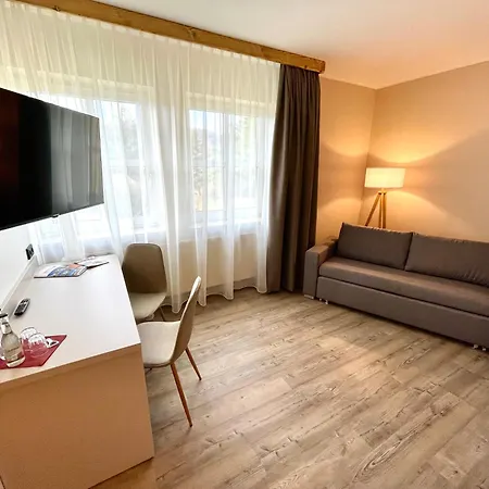 & Restaurant Bergfried Hotel Saalfeld Saale