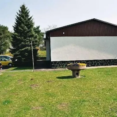 & Restaurant Bergfried 3*