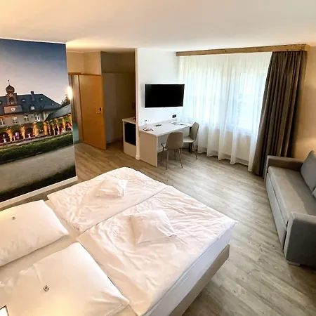 & Restaurant Bergfried Hotel Saalfeld Saale