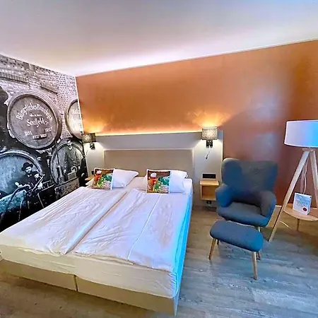 & Restaurant Bergfried 3* Saalfeld Saale