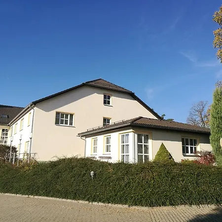 & Restaurant Bergfried 3* Saalfeld Saale