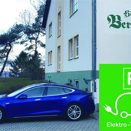 & Restaurant Bergfried 酒店