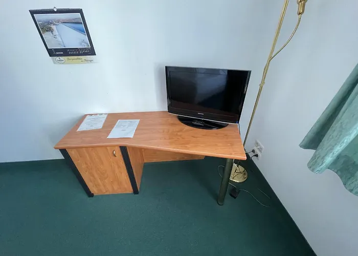 & Restaurant Bergfried 3* Saalfeld Saale