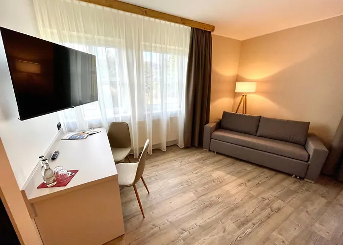 & Restaurant Bergfried Hotel Saalfeld Saale