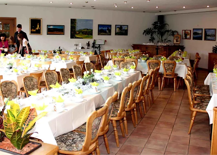 & Restaurant Bergfried Saalfeld Saale