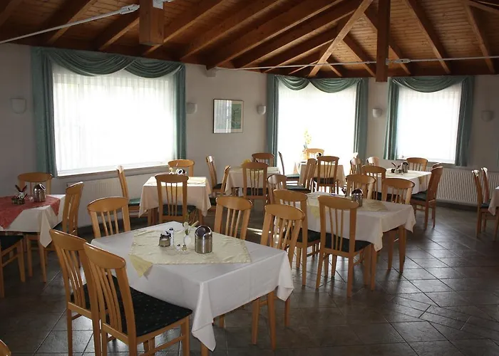 & Restaurant Bergfried